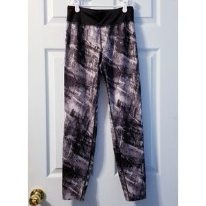 •danskin now workout leggings•